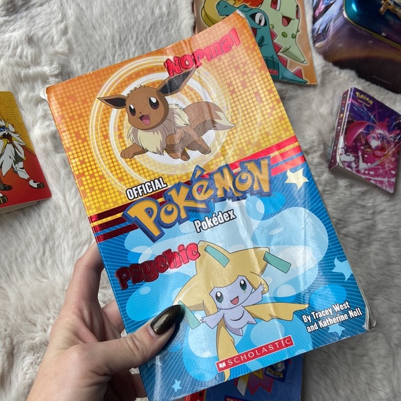 Pokemon bundle of 7 items • metal lunchbox, 3 card cases, 3 books kids pikachu - Picture 15 of 16